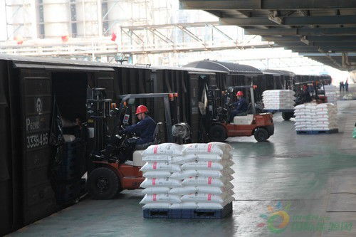 兰州石化化工储运厂备足货源助春耕 化工原料及产品保供有力
